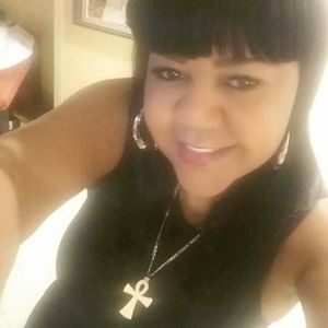 Meet your Posher, Janet